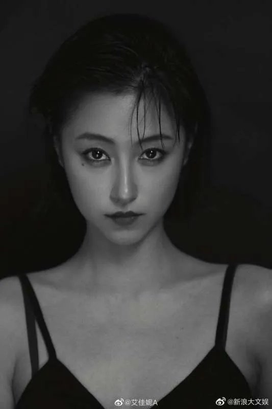 王彦霖承认与艾佳妮恋情，他们是如何相识相恋的？