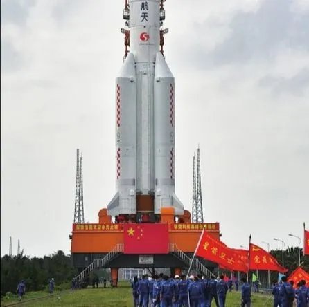 长征五号遥五运载火箭垂直转运至发射区，此次发射有何目的？