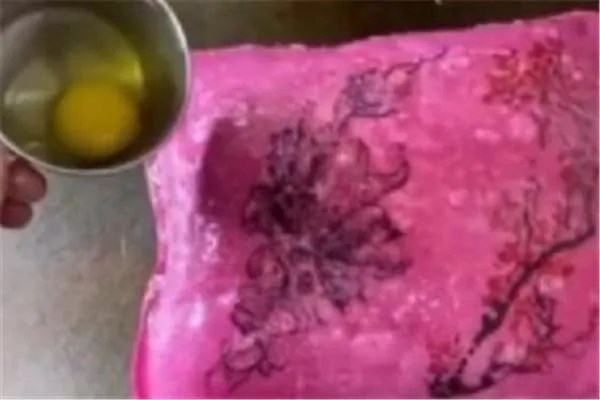 彩虹鸡蛋灌饼火了,店家是如何想到这个点子的?