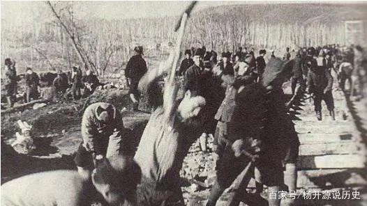 伪满洲国时东三省老百姓的生活是什么样的呢？