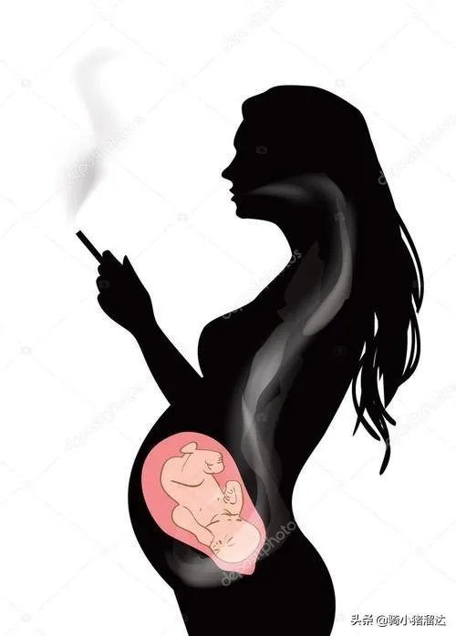 看到女孩抽烟，你的第一想法是什么？