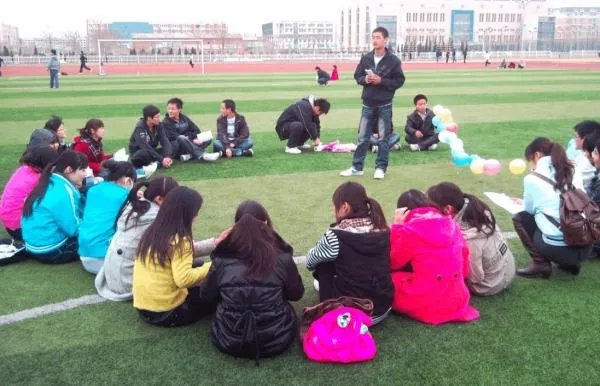 大学生该去兼职吗？