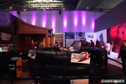 TGC 2013：腾讯嘉年华今日开启 带你逛场馆看美女