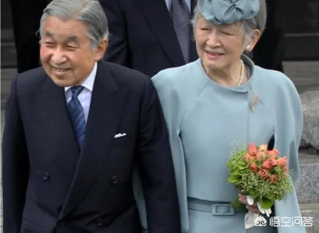 日本天皇为何现在退位？