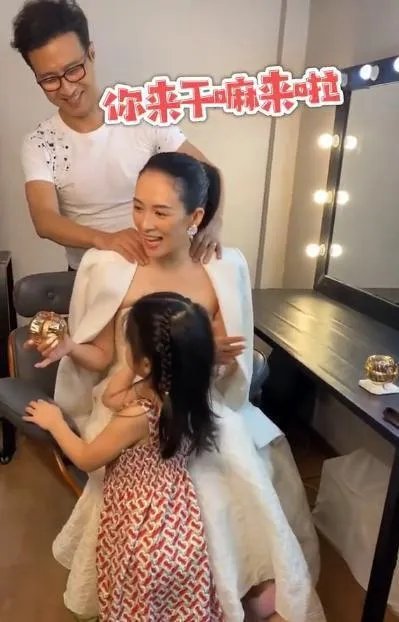 七夕撒狗粮明星：周杰伦昆凌看日出 汪峰章子怡看演出