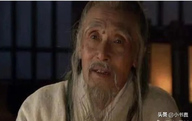 《三国演义》中，水镜先生是怎样的一个人？有人说水镜先生深不可测，是这样吗？