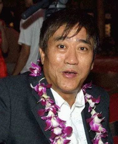 柯有伦在娱乐圈有什么样的人物背景？