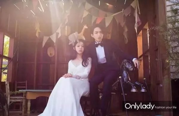 林宥嘉丁文琪婚礼现场森系风格清新养眼，还有哪些明星结婚时现场布置别具一格？