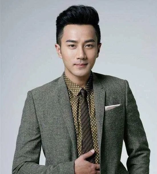 48岁刘恺威公开新恋情！其父亲刘丹是否认可他们的恋情？