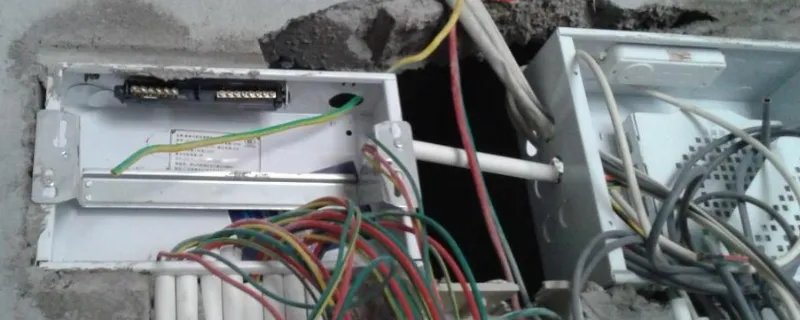 配电箱接地线怎么接