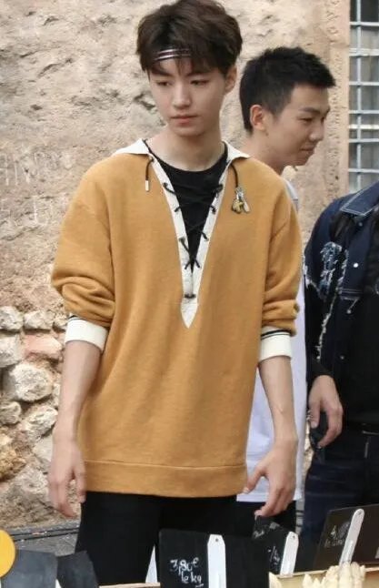 赵薇王俊凯逛菜场是在哪个节目中？