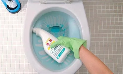 马桶堵了怎么通 十大方法教你轻松搞定