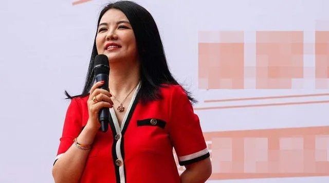 为什么说谢娜李湘两任湖南卫视一姐发展现状反差大？