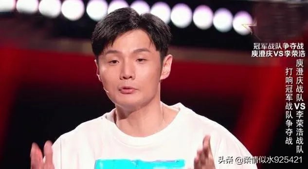 在9月6日的《中国好声音》冠军争夺战中，李荣浩当场指出自己的两位学员的错误，你怎么看？