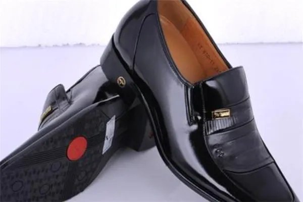 嘉兴十大购物场所排行榜：银泰城上榜，服饰占多数