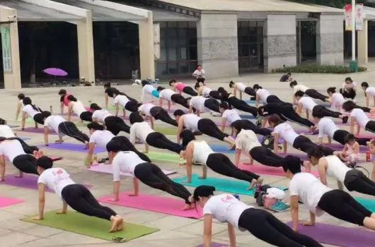 适合在家里跳的减肥舞有哪些？