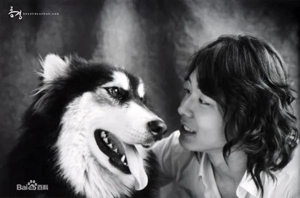 韩国明星朴有天的资料和图片