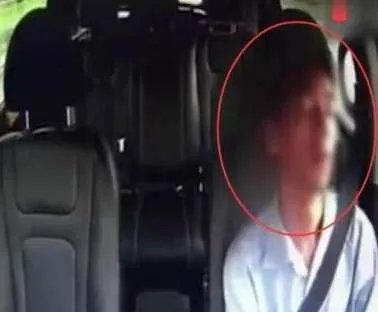 开车睡着一分钟怎么回事？碰撞到道路设施才惊醒