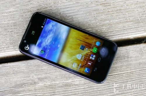 1999元1.5GHz四核 中兴Grand U985评测