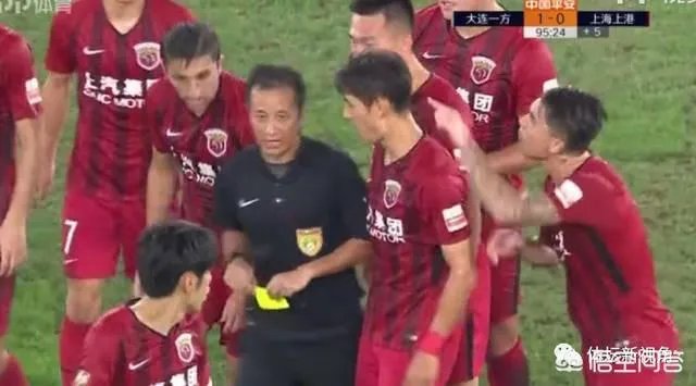 佩特莱斯库因辱骂裁判被禁赛7场，足协处罚是否过重？你怎么看？