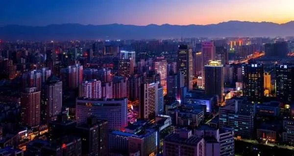 武汉、南京楼市新政紧急叫停背后，体现出了哪些问题？