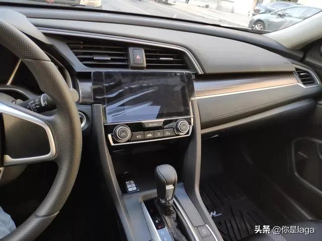 2019款卡罗拉与2019款思域买哪个？为何？