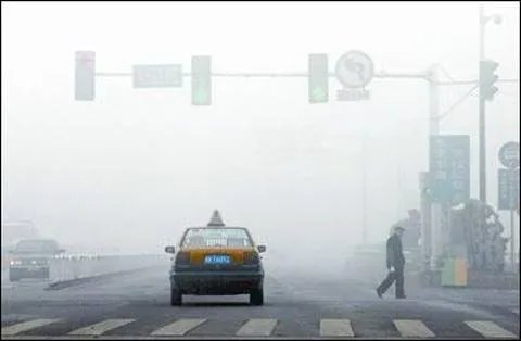 北京发布大雾黄色预警，大雾一般是怎么形成的？