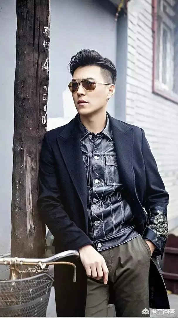 2018东方卫视跨年晚会中，各明星的表演有什么亮点？