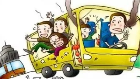 公交车或校车着火后应该怎么办