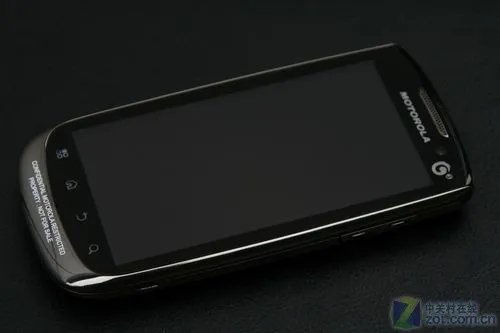 Android2.3双核旗舰 摩托罗拉MT870评测
