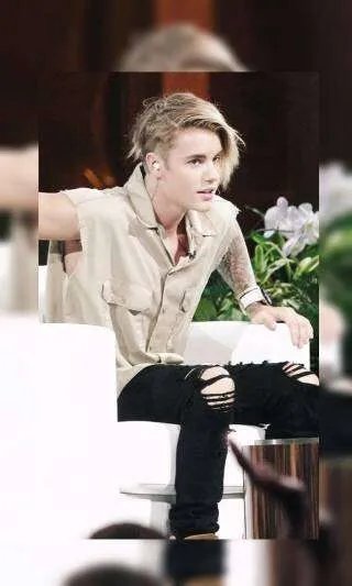 求一张贾斯丁比伯的照片！