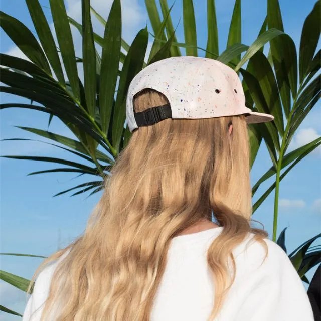 有没有女生唯美的QQ头像可以推荐给我呀？