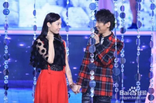 伤再深我来买单！白百合事件，别拿孩子说事成么