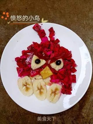愤怒的小鸟水果拼盘