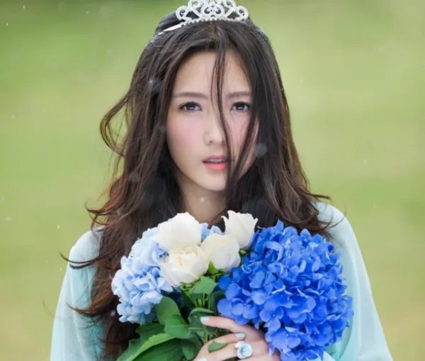 在夜深人静时候想起他还有那些撕心裂肺的话，这短歌词是什么歌啊，有知道的吗？谢谢了