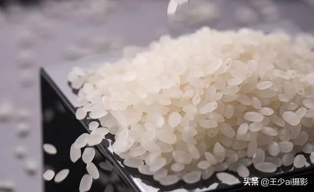 美食摄影。东北稻田米，如何拍摄出“颗颗饱满粒粒香”的效果？