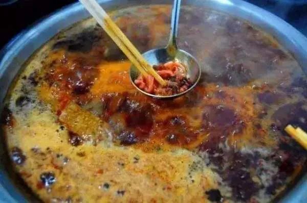 小龙坎一门店竟使用地沟油，地沟油会对人体造成什么伤害？