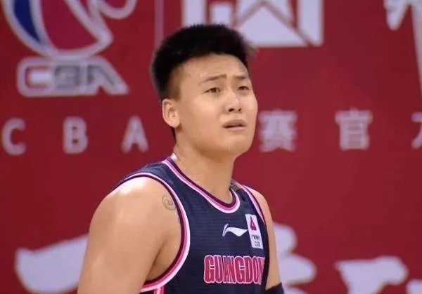 关于CBA的巨额罚单，赵睿是如何回应的？