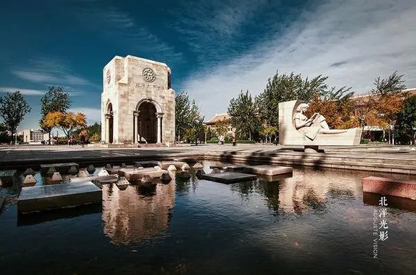 天津欢乐谷和北京欢乐谷哪个好玩？