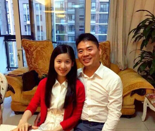 奶茶妹妹章泽天和刘强东情史 奶茶妹妹高考分数起底