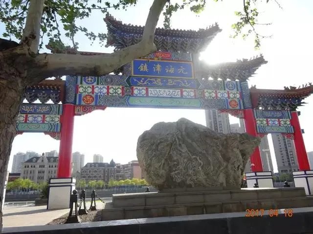 天津欢乐谷和北京欢乐谷哪个好玩？