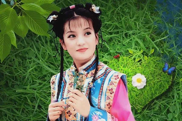 众所周知，陈坤和赵薇、周迅是死党，他为什么不和她们恋爱呢？