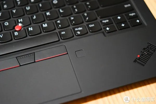 把1.8mm键程还给我！全站首个ThinkPad X1 Carbon 2019、2018款详细对比