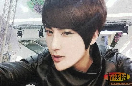 都是些神马玩意 网络红人超奇葩的“锥子脸”