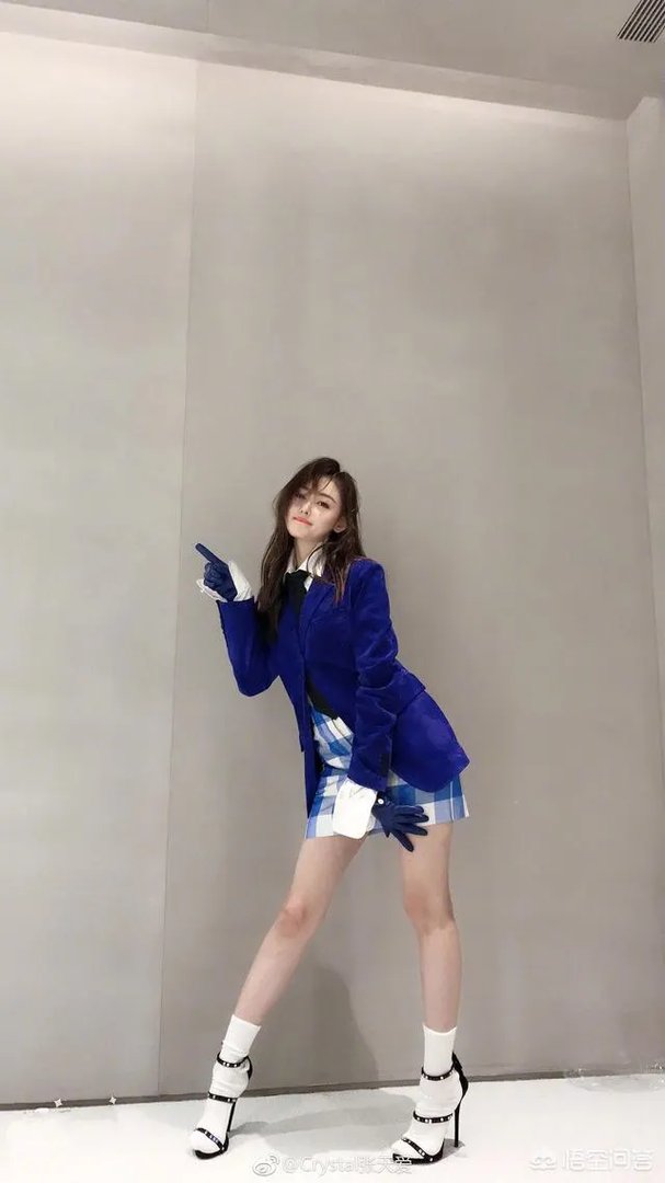 有哪些清新可爱的手机壁纸可以推荐？