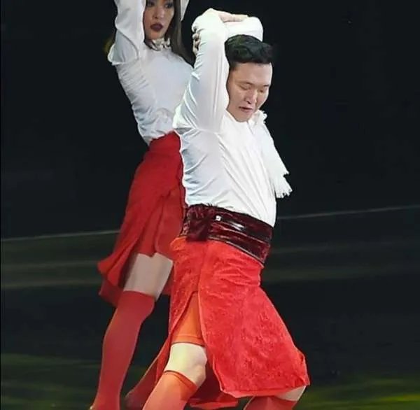 还记唱江南style火遍全球的鸟叔吗？如今他怎么样了？