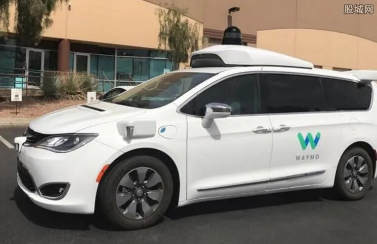 无人车可独自接送 无需配备人类司机科技更加先进