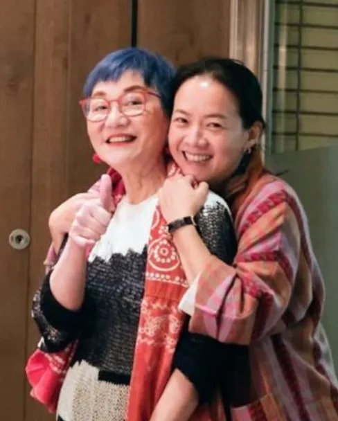 曾宝仪称未获金钟奖很遗憾，她为何如此重视该奖项？