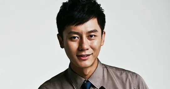 疑范冰冰李晨现身民政局领证，现场照片曝光，真相令人失望，究竟怎么回事？