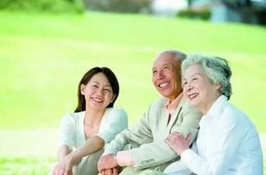 2万卖房给继女，多年后反悔将继女告上法庭，你怎么看？